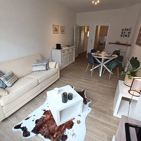 Forum Aan Strand Apartment